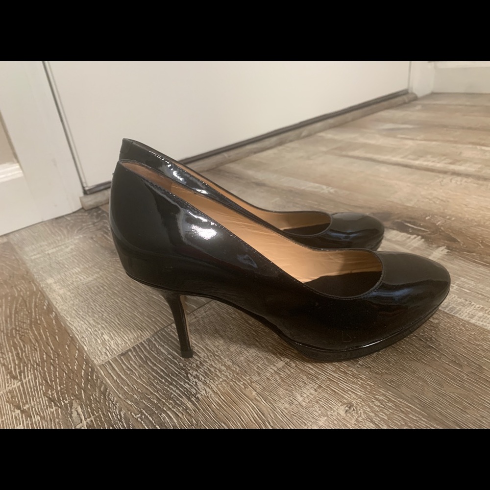 Ukies black heels brand new